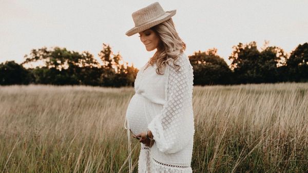 Chandra Grahan 2023: চন্দ্রগ্রহণের সময় গর্ভবতী মহিলারা কোন কোন বিষয়ে সতর্ক থাকবেন, জানেন