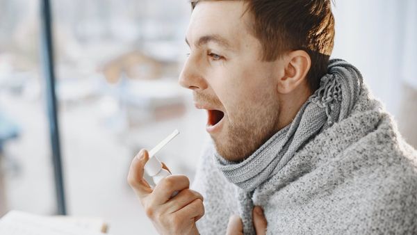 Health Tips: আপনি কি জানেন এই গুরুতর রোগগুলির লক্ষণ গলা ব্যথা, আগেই সাবধান হোন