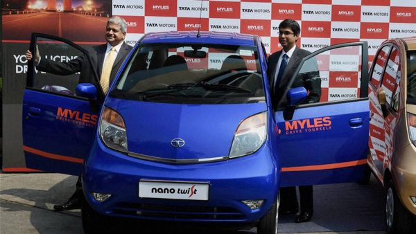 TATA nano: সোনায় মোড়া ২২ কোটির Tata Nano! সিঙ্গুর বিতর্কের মধ্যেই চমক দিয়েছিলেন রতন টাটা