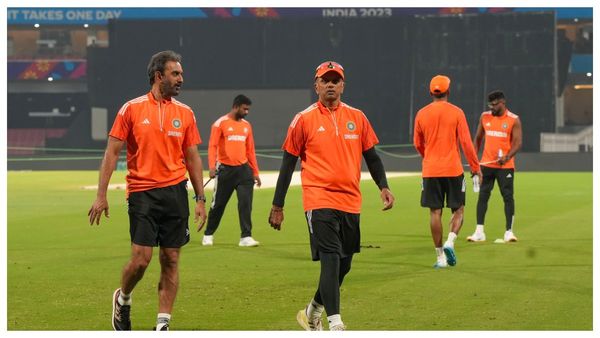 Rahul Dravid: দ্রাবিড়ের সঙ্গে মেয়াদ বৃদ্ধি চাইছে বিসিসিআই, প্রোটিয়া সফরে ভারতীয় দলের দায়িত্বে ‘দুই কোচ’!