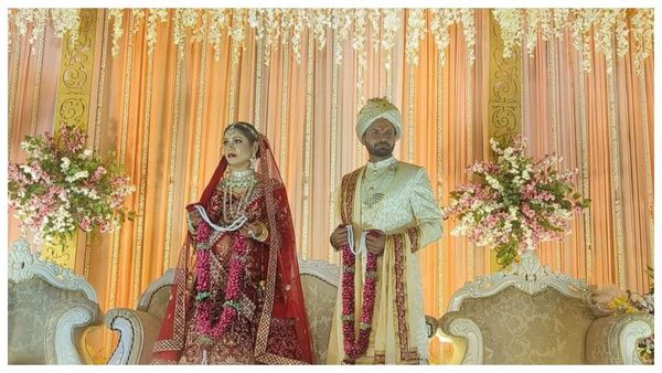 Mukesh Kumar: নাচের তালেও হিট মুকেশ, বিয়ের অনুষ্ঠানে ভোজপুরী গানে ভারতীয় পেসারের নাচের ভিডিও ভাইরাল