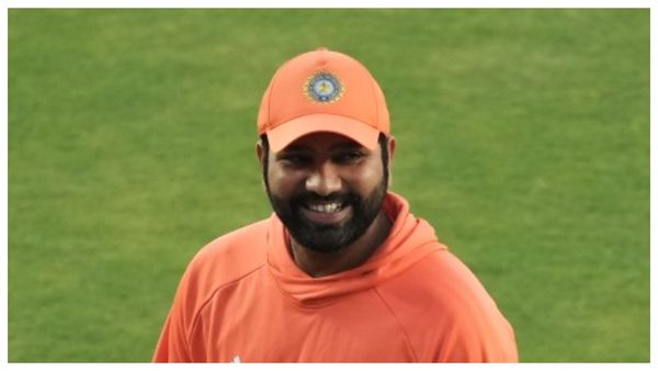 IND vs AUS World Cup Final 2023: সাদা বলে অপরাজেয় অধিনায়ক রোহিত! ফাইনালে উঠলে ট্রফি নিয়েই মাঠ ছেড়েছেন