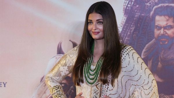 Aishwarya Rai: বচ্চন পরিবারে বিরোধ তুঙ্গে, দীপাবলি উদযাপনে বাইরে গেলেন ঐশ্বর্য