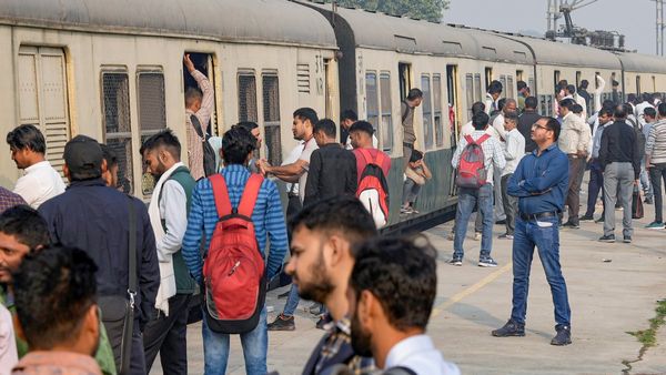 মুঘলসরাই, ফৈজাবাদের তালিকায় এবার আলিগড়ও! পরিবর্তন করে নতুন নামে সিলমোহর