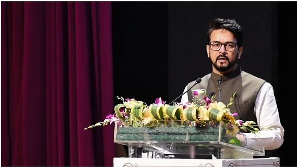 তিন OTT প্ল্যাটফর্মকে কড়া নির্দেশ তথ্য ও সম্প্রচার মন্ত্রকের, বাকিরা সাবধান!