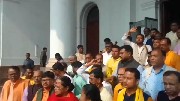 অমিত শাহের সুরে সুর মিলিয়ে জ্যোতিপ্রিয় মল্লিককে বরখাস্তের দাবি, বিধানসভায় ওয়াকআউট বিজেপির