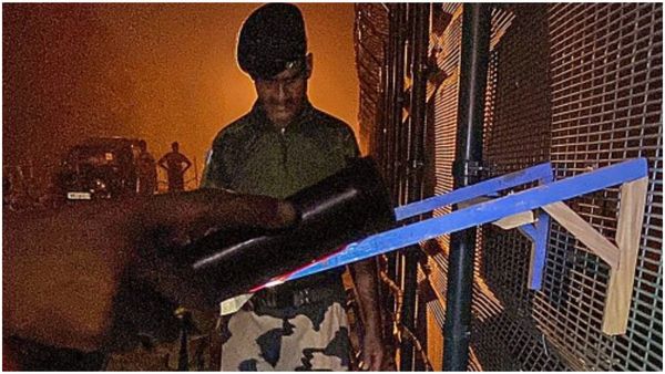 Chhattisgarh Assembly Election 2023: ভোটের আগের দিনেই বুথে হামলা নকশালদের, জখম জওয়ান এবং ভোটকর্মী