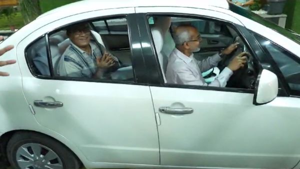 চালকের অবসরের দিন তাকে কাঁদিয়ে দিলেন মেট্রো রেলের জেনারেল ম্যানেজার? কী হয়েছিল পড়ুন