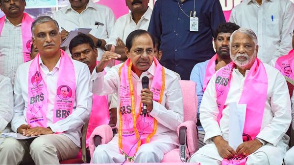 Telangana Election 2023: কেসিআর কি ফের ক্ষমতায়, নাকি বিজেপি? কংগ্রেস-AIMIM-এর কত আসন, কী বলছে জনমত সমীক্ষা