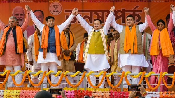 BJP : রাজ্য বিজেপি কোন্দল মেটাবে কেমন করে? দিলীপ বলছেন, কথা শুনতে হবে