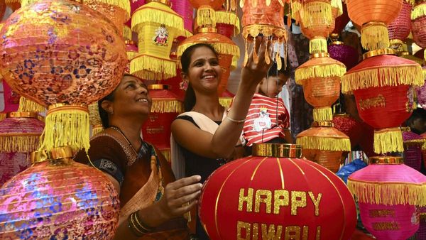 Diwali 2023: কীভাবে কাটাবেন আলোর দীপাবলি উৎসব, জানুন