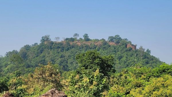 Travel: গভীর জঙ্গলে লুকিয়ে ভগ্নপ্রায় কেল্লা, ঘুরে আসুন কলকাতার কাছেই 'অরণ্যর দিনরাত্রি'র শ্যুটিং স্পটে