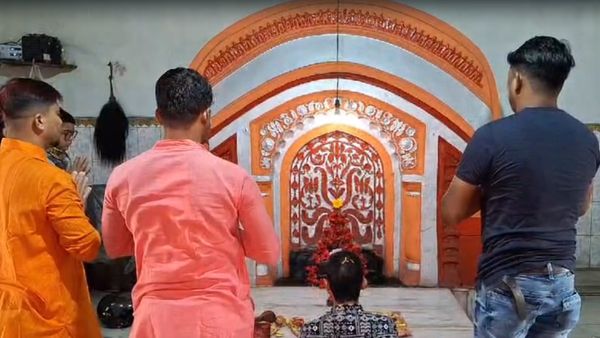 Kali Puja 2023: মা দক্ষিণাকালী পুজিত হন এখানে, দেখে আসুন অন্যতম সতীপীঠ কিরীটেশ্বরী মন্দির