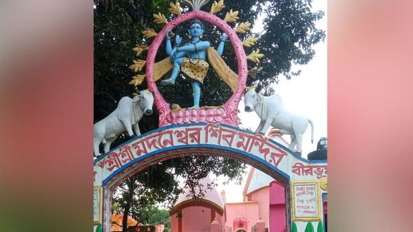 Travel: মহাভারতের সময় থেকে নাকি জ্বলছে প্রদীপ, সপ্তাহান্তের ছুটিতে ঘুরে আসুন সেই পৌরানির স্থান থেকে
