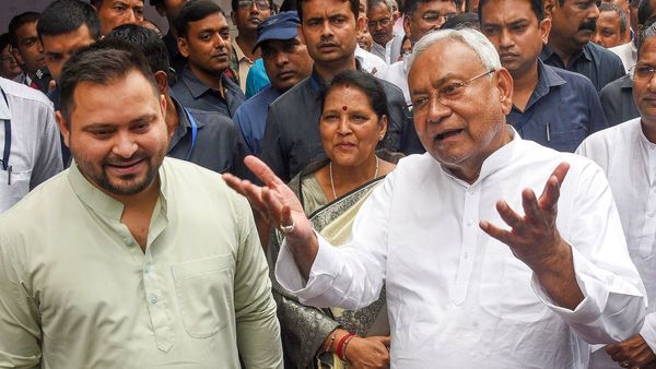 বিহারে হিন্দু উচ্চবর্ণের মধ্যে ব্রাহ্মণরা দারিদ্রতায় দ্বিতীয়! সামাজিক-অর্থনৈতিক দিক থেকে আর কে কোথায় দাঁড়িয়ে