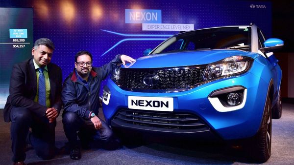 Car Offer: ধনতেরসে ২ লাখেরও কমে কিনুন Wagon R, মাত্র 1.81 লাখে কেনার সুযোগ Maruti-এর Estilo LX