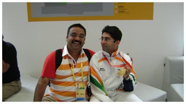 Amit Bhattacharya Exclusive:ব্যর্থতার অন্ধকার থেকে অলিম্পিকে সোনা জয়! অভিনব বিন্দ্রার মেন্টরের কথায় অজানা গল্প