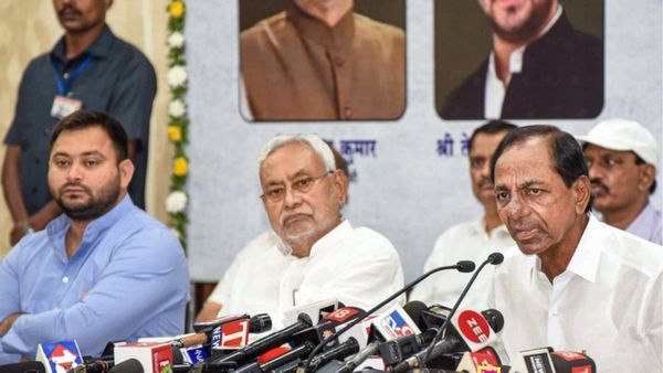 Assembly Election Result 2023: স্বপ্ন দেখেছিলেন নতুন ফ্রন্টের! কংগ্রেসের ঝাপটায় মুখে থুবড়ে পড়লেন কেসিআর