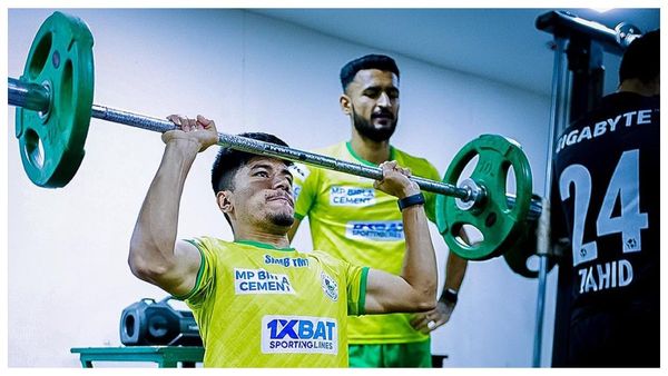 ISL 2023-24: দিমিত্রিকে নিয়ে চিন্তা অব্যাহত ফেরান্দোর, হায়দরাবাদ ম্যাচের আগে সবুজ মেরুনে রয়েছে স্বস্তির খবরও