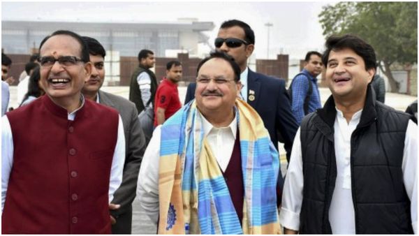 MP Assembly Election Result 2023: মধ্যপ্রদেশে হাড্ডাহাডি লড়াই বিজেপি-কংগ্রেসের, কমলনাথ-চৌহানে জোর টক্কর