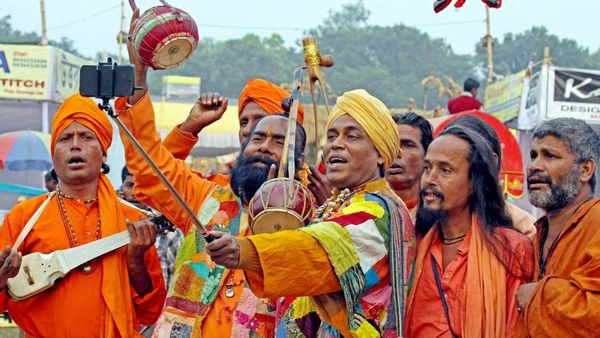 Shantiniketan Poush Mela: হাতে সময় নেই, পৌষমেলা নিয়ে দুঃসংবাদ শোনাল বিশ্বভারতী কর্তৃপক্ষ