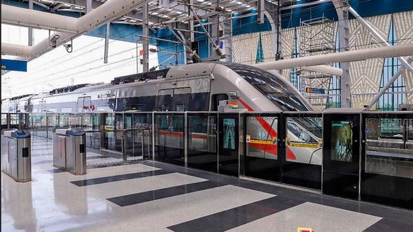 Yogi Adityanath: যোগীর রাজ্যেও ছুটবে 'নমো ভার‍ত' ট্রেন! বৈঠকে বসছেন মুখ্যমন্ত্রী আদিত্যনাথ