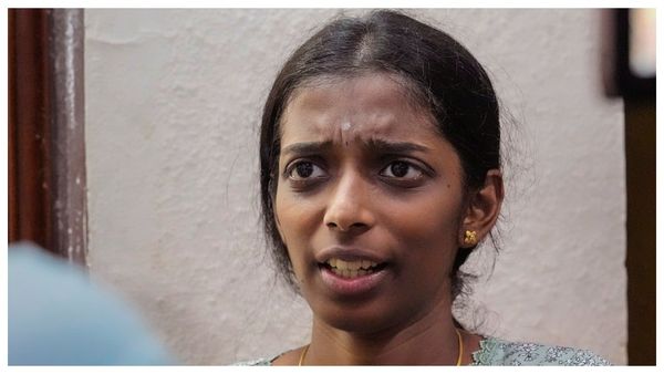 Vaishali Rameshbabu: এক বাড়িতে দুই গ্র্যান্ডমাস্টার, ভাই প্রজ্ঞানন্দের পর দিদিও দাবার বোর্ডে নজির গড়লেন