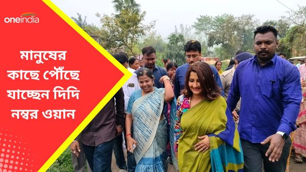 গ্রামের পথে প্রচারে রচনা বন্দ্যোপাধ্যায়, শাঁখ বাজিয়ে আপ্যায়ন মহিলাদের