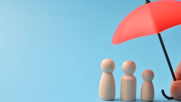 কেন বাড়ছে স্বাস্থ্য বীমার প্রিমিয়ামের হার: একটি সম্পূর্ণ রিপোর্ট