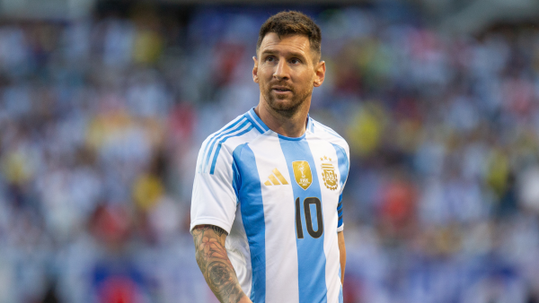 Messi On Carboni: আর্জেন্তিনার ভবিষ্যতের তারকা কার্বোনি, কারণ বিশ্লেষণ করে বড় সার্টিফিকেট মেসির