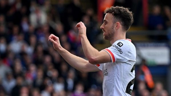 Premier League: লিভারপুল প্রিমিয়ার লিগের শীর্ষে, দুরন্ত জয়ে ঘাড়ে নিঃশ্বাস ফেলছে আর্সেনাল ও ম্যানচেস্টার সিটি