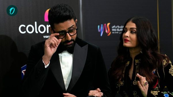 সপরিবারে বিদেশে নতুন বছর উদযাপন, আবার কাছাকাছি অভিষেক-ঐশ্বর্য্য