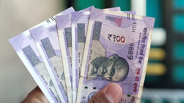 8th Pay Commission: কেন্দ্রীয় কর্মচারীদের নতুন বেতন কাঠামো কেমন হবে? জানুন এই উপায়ে