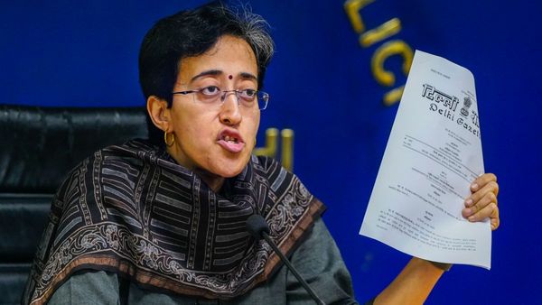 ‘পুরনো নীতি বাতিল হয়েছে আগেই, নতুন নীতি বাস্তবায়ন হতে দেয়নি’, CAG রিপোর্ট নিয়ে বললেন অতীশী