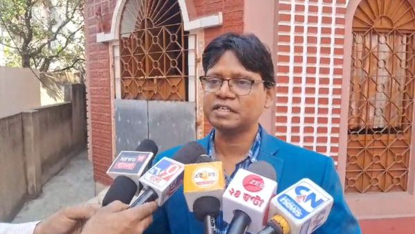 এবার প্রাথমিকে নিয়োগে দুর্নীতি মামলায় নাম জড়ালো রাজ্যের প্রাক্তন মন্ত্রীর