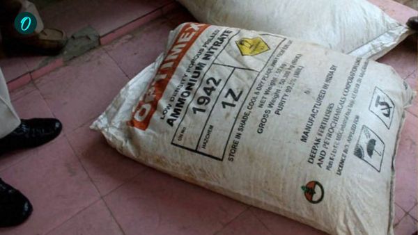 রামপুরহাট থেকে উদ্ধার ১৬ হাজার কেজি অ্যামোনিয়াম নাইট্রেট, নাশকতার ছক ছিল কিনা, খতিয়ে দেখছে পুলিশ