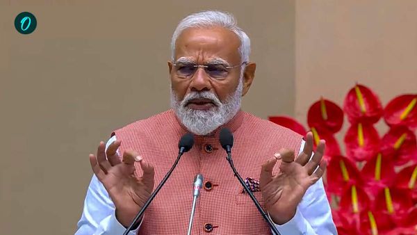 মহাকুম্ভ নিয়ে মন্তব্যের জের! ভারতের ধর্মীয় ঐতিহ্যকে অপমান করছেন বিরোধীরা, তোপ মোদীর