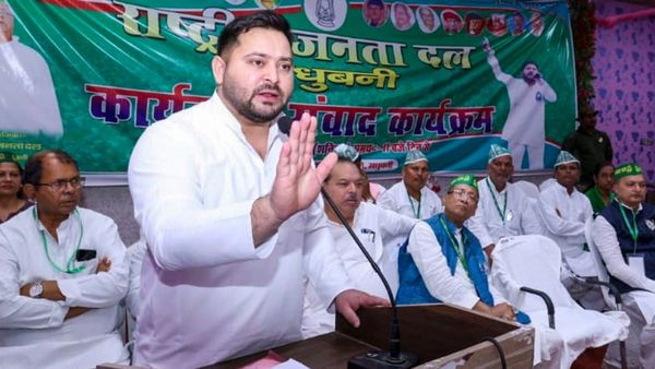 ‘বিহারের উন্নয়ন কেন তলানিতে?’, জানতে চেয়ে প্রধানমন্ত্রীর কাছে ১৫টি প্রশ্ন রাখলেন তেজস্বী যাদব