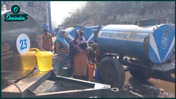 Howrah: চোখের সামনে ধসে যাচ্ছে বাড়ি, “এর চেয়ে ভালো বুলডোজার চাপা দিয়ে দিন,” হাওড়ায় হাহাকার! নির্বিকার পুরসভা