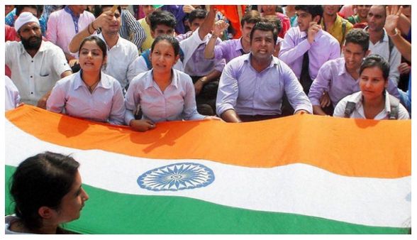 Indian Army Agniveer Recruitment: জীবনে চ্যালেঞ্জ নিতে ভালোবাসেন? ভারতীয় সেনায় অগ্নিবীর হিসাবে ব্যাপক নিয়োগ