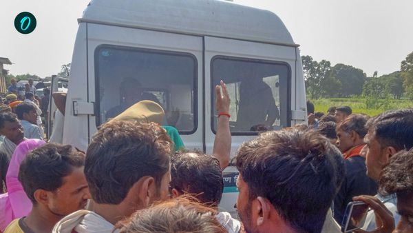 ট্যাংরার পুনরাবৃত্তি হালতুতে! একই ঘর থেকে উদ্ধার স্বামী, স্ত্রী ও সন্তানের দেহ