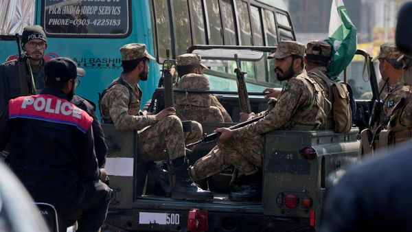 ফের শিরোনামে বালোচ লিবারেশন আর্মি, পাকিস্তানও যাদের নিয়ে চিন্তিত, কীভাবে জাল বিস্তার করছে এই গোষ্ঠী?