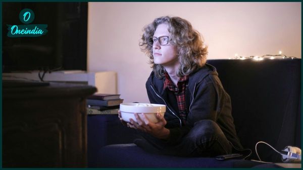 Bangladesh: নীলছবি দেখে এত নীচে নামছেন বাংলাদেশিরা! না হলে কেন এমন সিদ্ধান্ত? কী বলছেন এটা ইউনূসের উপদেষ্টা?