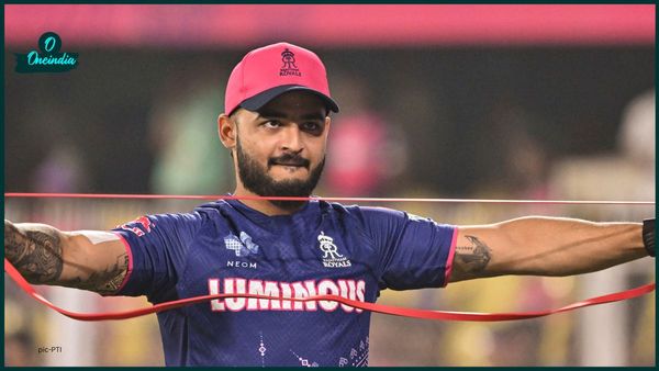 IPL 2025: রিয়ান পরাগের জন্যও মাঠে ঢুকে পড়লেন ভক্ত, সাজানো ঘটনা! সোশ্যাল মিডিয়ায় তীব্র কটাক্ষ