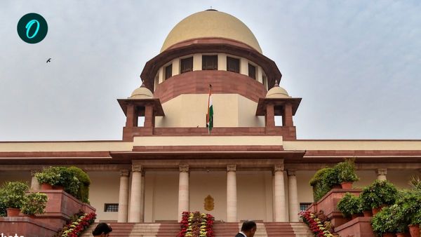 সোশ্যাল মিডিয়ায় কনটেন্ট নিয়ন্ত্রণের জন্য আলোচনা করুন, স্টেকহোল্ডারদের পরামর্শ নিন: সুপ্রিম কোর্ট