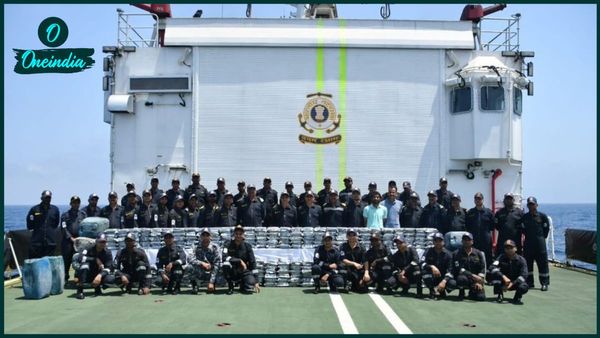 ‘মাদকমুক্ত ভারত’ অভিযানে ফের সাফল্য, ১৮০০ কোটি টাকার মাদক বাজেয়াপ্ত গুজরাত উপকূলে