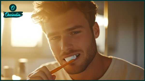 দাঁত হলুদ হয়ে গেছে, নোংরা পরিষ্কার করতে ও প্লাক তুলতে মানুন এই ঘরোয়া প্রতিকারগুলি