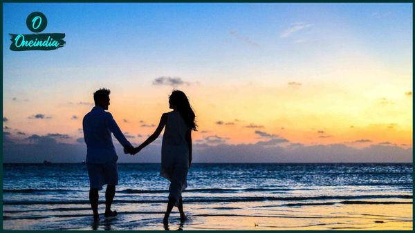 মধুচন্দ্রিমায় গিয়ে স্বামীর ভোল বদল, দাবি ৫০ লাখ পণ! শ্বশুরবাড়ির সামনে ধর্নায় বসে নববধূ