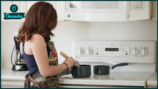 Akshaya Tritiya: চন্দ্রপুলি থেকে রসমঞ্জরী! হারিয়ে যাওয়া সুস্বাদু স্বাদের এই মিষ্টিতেই জমে উঠুক অক্ষয় তৃতীয়া