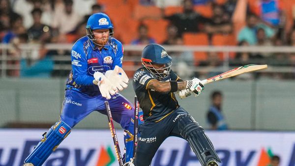 গুজরাতকে হারাল মুম্বই, দ্বিতীয় কোয়ালিফায়ারে পাঞ্জাবের সামনে হার্দিকরা